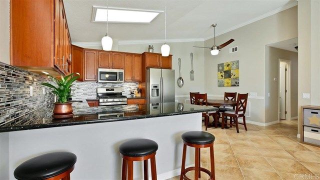Main Photo: House for sale : 2 bedrooms : 2425 Teaberry Glen in Escondido