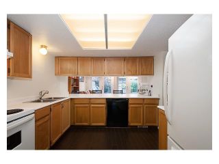 Photo 8: 7355 TOBA Place in Vancouver: Champlain Heights Townhouse for sale in "SOLAR WEST" (Vancouver East)  : MLS®# V1046866