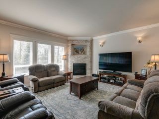 Photo 5: 32942 EGGLESTONE Avenue in Mission: Mission BC House for sale : MLS®# R2870263