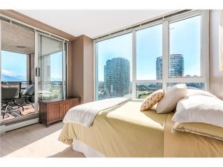 Photo 12: 1303 183 KEEFER Place in Vancouver: Downtown VW Condo for sale in "Paris Place" (Vancouver West)  : MLS®# V1083928
