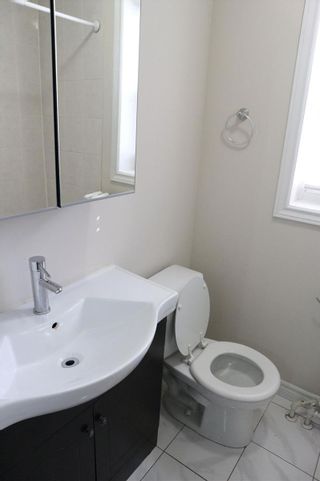 Photo 19: Main 1203 Avenue Road in Toronto: Lawrence Park South House (Apartment) for lease (Toronto C04)  : MLS®# C5741964