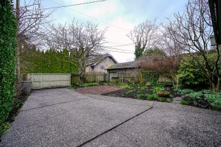 Photo 3: 4831 COLLINGWOOD Street in Vancouver: Dunbar House for sale (Vancouver West)  : MLS®# R2855992