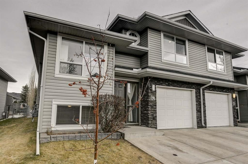 Welcome to 142, 55 Fairways Road NW Airdrie
