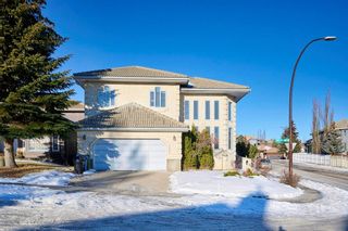 Photo 3: 5 Signature Rise SW in Calgary: Signal Hill Detached for sale : MLS®# A2016260