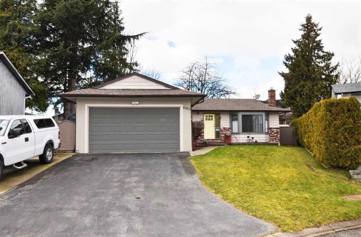 Main Photo: 5953 ANGUS Place in Surrey: Cloverdale BC House for sale (Cloverdale)  : MLS®# R2544793