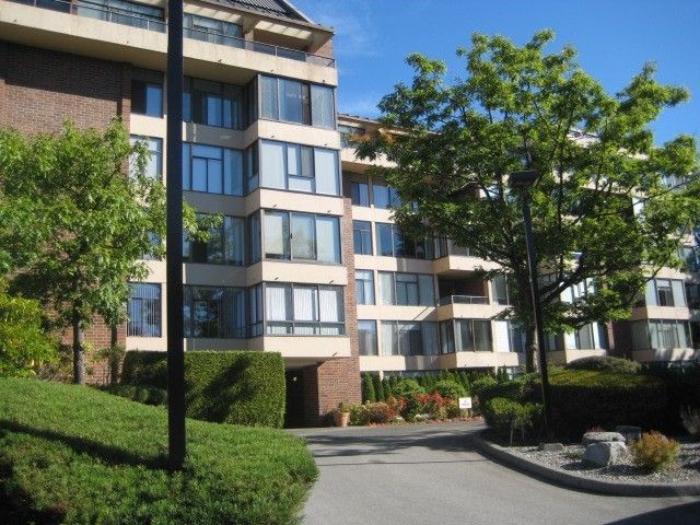 Main Photo: 104 2101 MCMULLEN Avenue in Vancouver: Quilchena Condo for sale in "ARBUTUS VILLAGE" (Vancouver West)  : MLS®# V1044094
