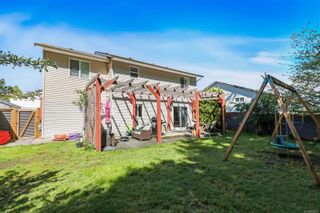 Photo 11: 450 Forester Ave in Comox: CV Comox (Town of) House for sale (Comox Valley)  : MLS®# 906271