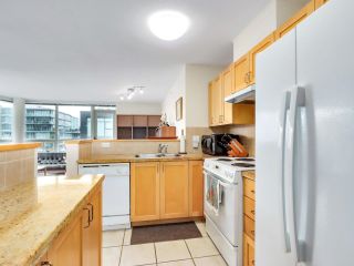 Photo 15: 1102 1570 W 7TH Avenue in Vancouver: Fairview VW Condo for sale in "Terraces on 7th" (Vancouver West)  : MLS®# R2749831