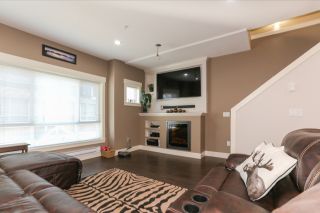 Photo 4: 3 7298 199A Street in Langley: Willoughby Heights Townhouse for sale : MLS®# R2071852