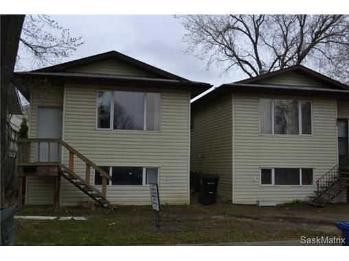 Main Photo: 104A 104B 109th Street in Saskatoon: Sutherland Duplex for sale (Saskatoon Area 01)  : MLS®# 531959