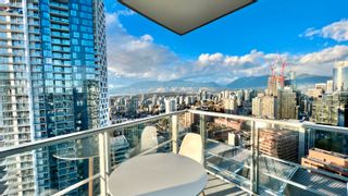 Photo 2: 4001 1283 HOWE Street in Vancouver: Downtown VW Condo for sale (Vancouver West)  : MLS®# R2737822