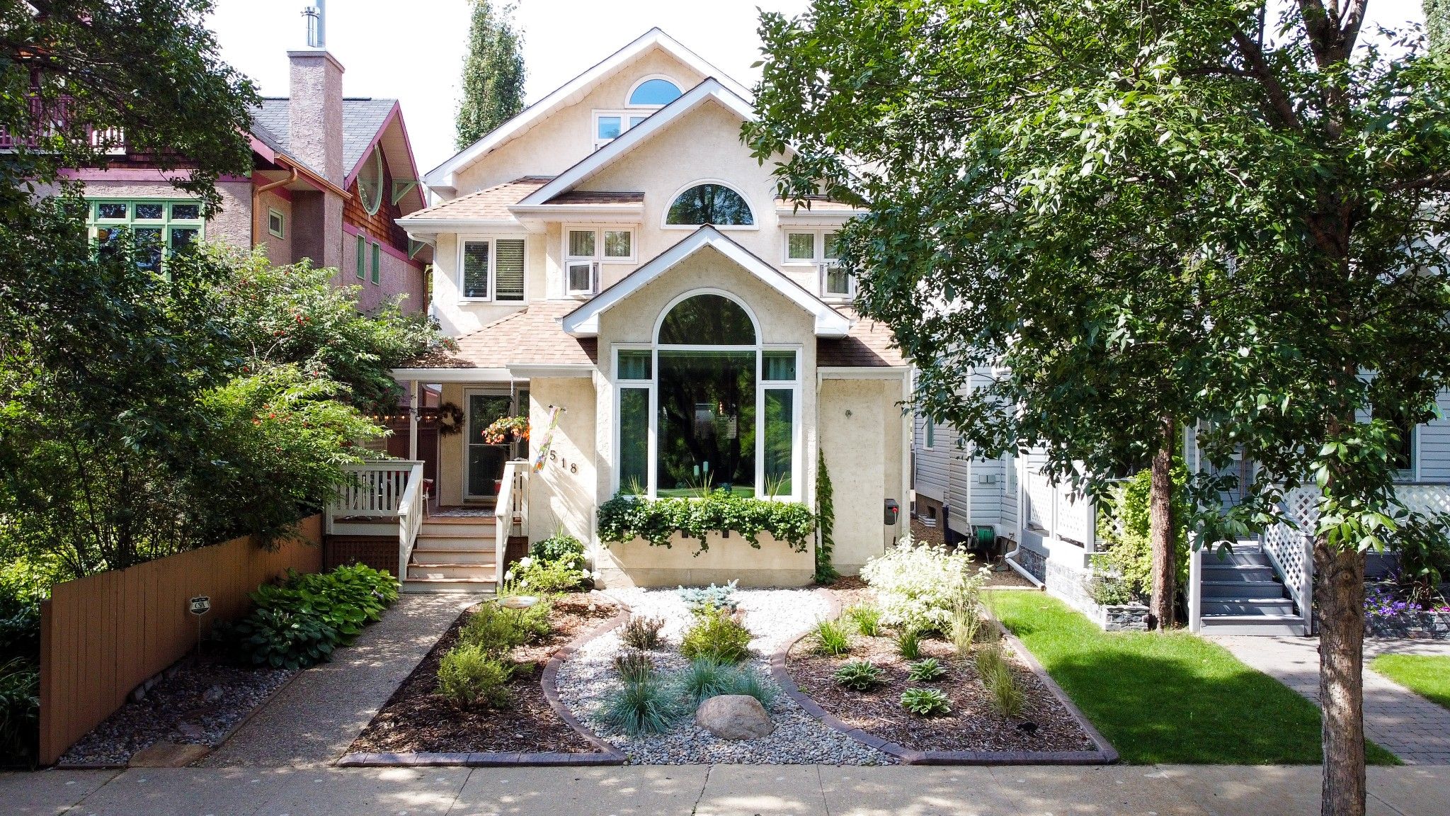 Main Photo: 9518 100 Street in Edmonton: House for sale