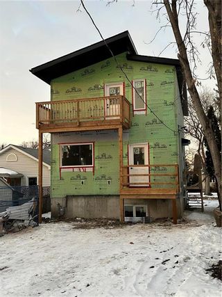 Photo 2: 436 Eugenie Street in Winnipeg: St Boniface Residential for sale (2A)  : MLS®# 202227518