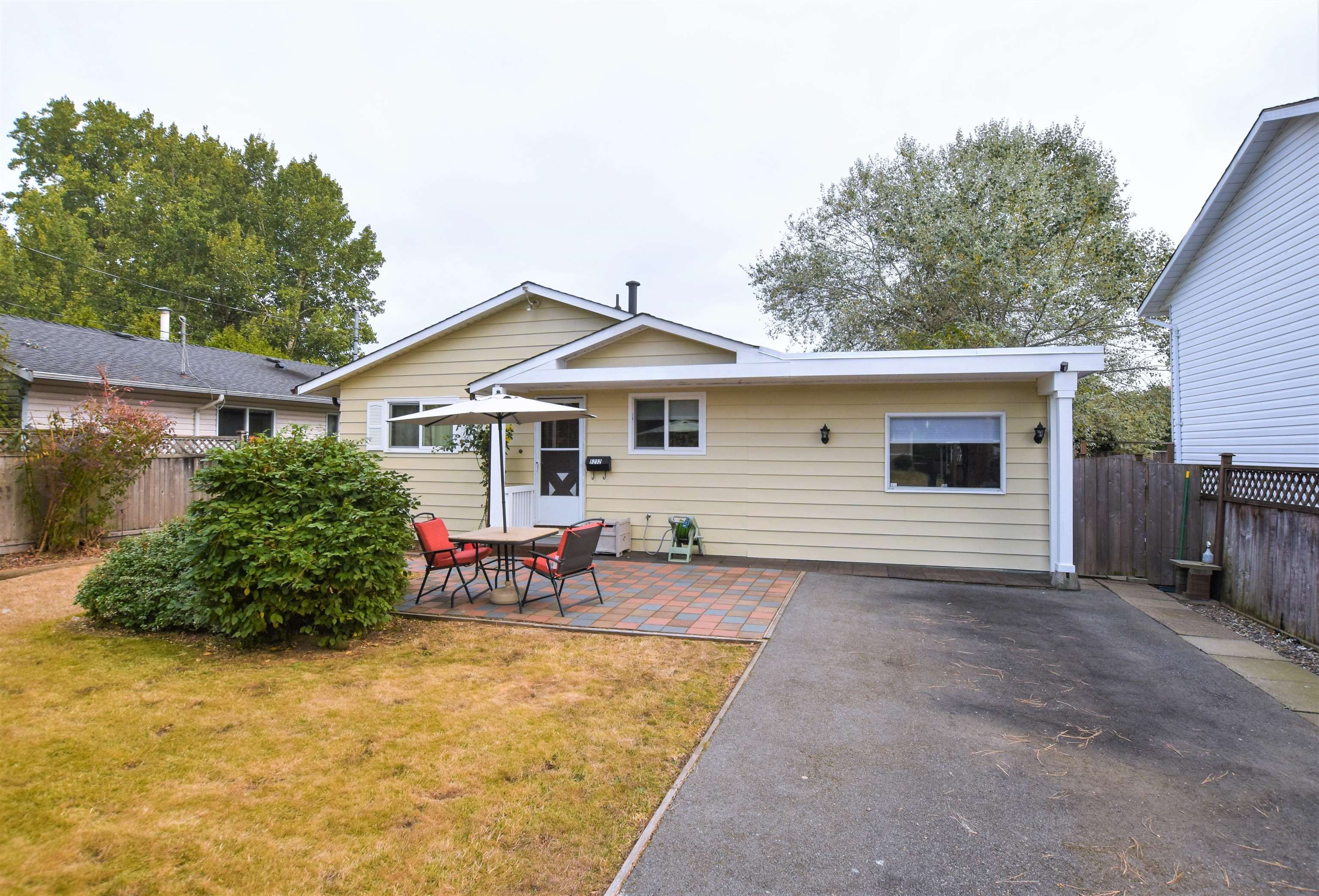 Main Photo: 5232 201A Street in Langley: Langley City House for sale : MLS®# R2733798