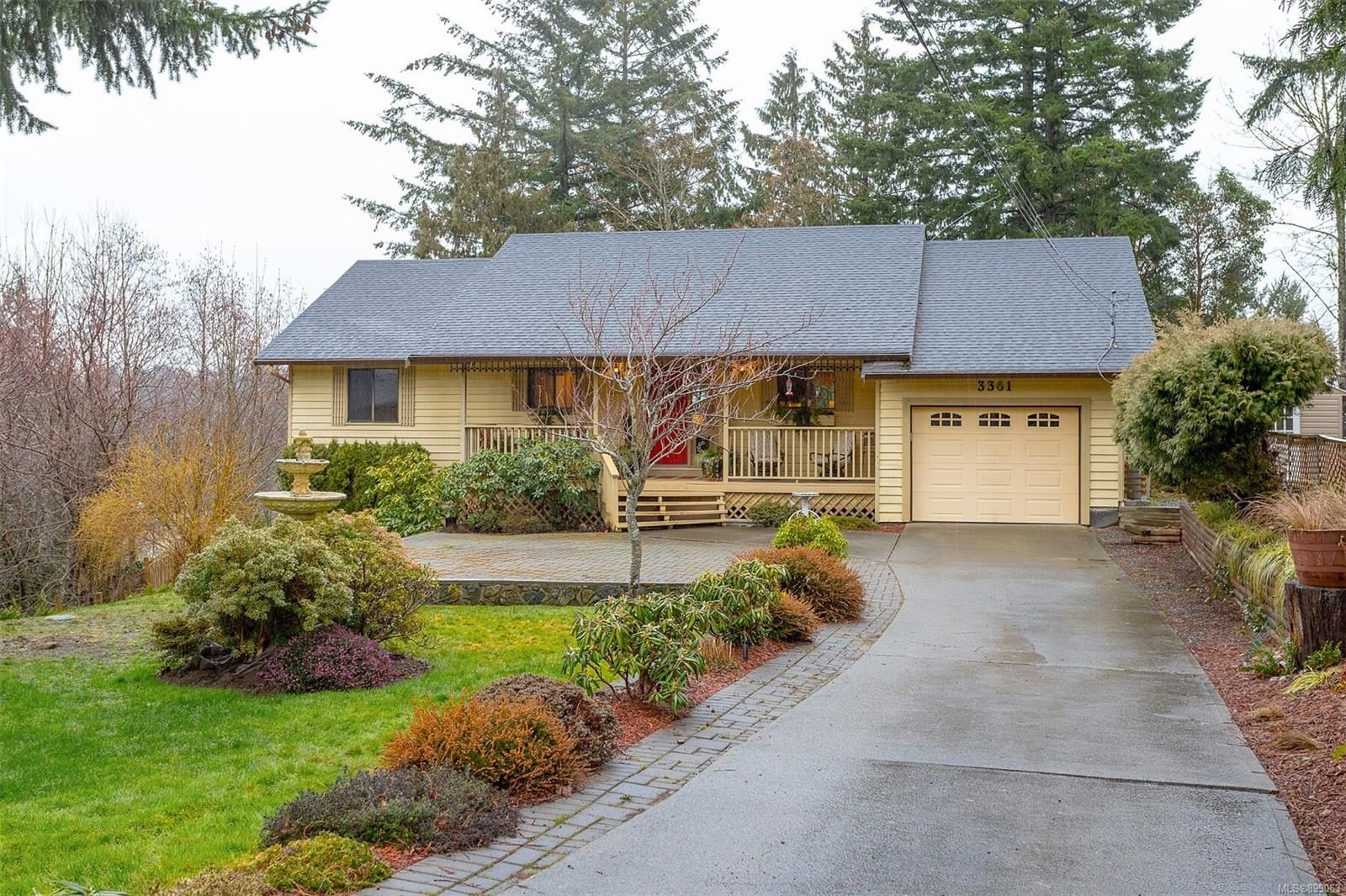 Main Photo: 3361 St. Troy Pl in Colwood: Co Triangle House for sale : MLS®# 899063
