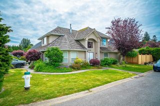 Photo 2: 5298 ST ANDREWS Place in Delta: Cliff Drive House for sale (Tsawwassen)  : MLS®# R2722826