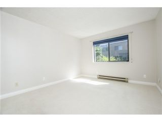 Photo 15: 203 15317 THRIFT Avenue: White Rock Condo for sale in "Nottingham" (South Surrey White Rock)  : MLS®# F1418103