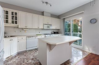 Photo 3: 259 E 6TH STREET in North Vancouver: Lower Lonsdale Townhouse for sale : MLS®# R2419124