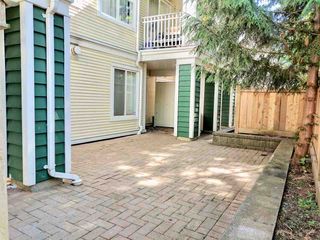 Photo 2: 38 123 SEVENTH Street in New Westminster: Uptown NW Townhouse for sale in "Royal City Terrace" : MLS®# R2193471