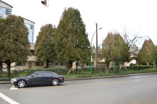 Photo 1: 5658 BROADWAY in Burnaby: Parkcrest Townhouse for sale (Burnaby North)  : MLS®# R2028626