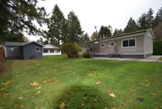 Photo 13: 4516 HUPIT Street in Sechelt: Sechelt District Manufactured Home for sale in "TSAWCOME PROPERTIES" (Sunshine Coast)  : MLS®# R2217555