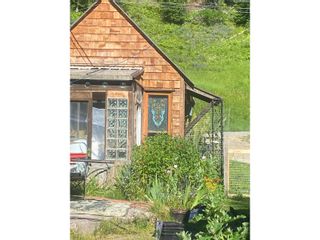 Photo 32: 1590 PASS CREEK ROAD in Castlegar: House for sale : MLS®# 2476636