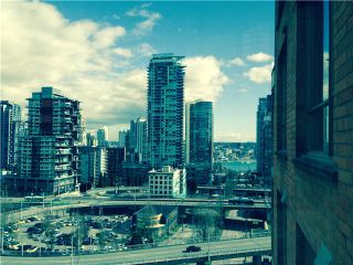 Photo 3: # 1604 888 PACIFIC ST in Vancouver: Yaletown Condo for sale (Vancouver West)  : MLS®# V1053468