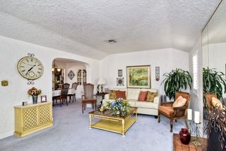 Photo 4: KENSINGTON House for sale : 3 bedrooms : 4032 S Hempstead Cir in San Diego