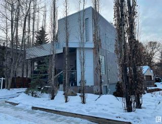 Photo 1: 9012 98 Street in Edmonton: Zone 15 House for sale : MLS®# E4326851