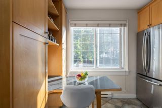 Photo 11: 402 Cook St in Victoria: Vi Fairfield West Row/Townhouse for sale : MLS®# 922599