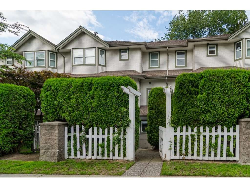 Main Photo: 10 20875 88 AVENUE in Langley: Walnut Grove Townhouse for sale : MLS®# R2089960
