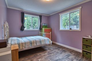 Photo 12: 1751 BLOWER Road in Sechelt: Sechelt District Manufactured Home for sale (Sunshine Coast)  : MLS®# R2512519