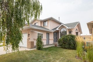 Photo 2: 44 Riverview Mews SE in Calgary: Riverbend Detached for sale : MLS®# A2001626