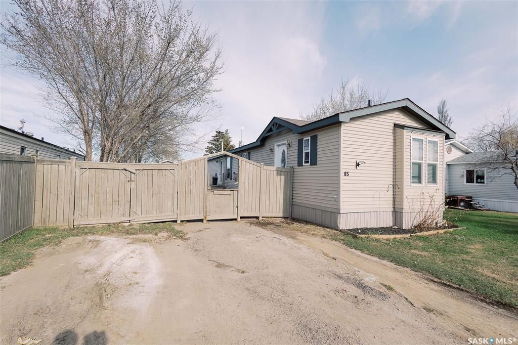 Main Photo: 85 Mulberry Road in Sunset Estates: Residential for sale : MLS®# SK928375