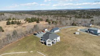 Photo 4: 79 Bulmer Road in Centre: 405-Lunenburg County Residential for sale (South Shore)  : MLS®# 202305486