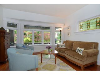 Photo 2: 902 W 23RD Avenue in Vancouver: Cambie House for sale in "DOUGLAS PARK" (Vancouver West)  : MLS®# V1125620