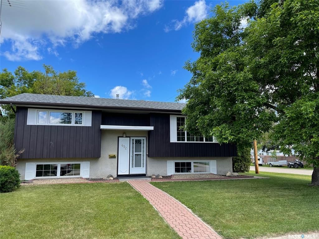 Main Photo: 412 1st Avenue East in Shellbrook: Residential for sale : MLS®# SK860863