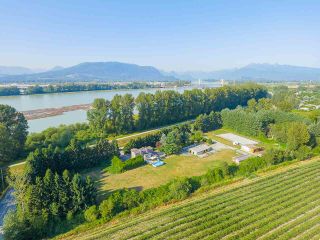 Photo 7: 17236 KENNEDY Road in Pitt Meadows: West Meadows House for sale : MLS®# R2395279