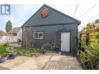 Photo 19: 549 Okanagan Boulevard in Kelowna: House for sale : MLS®# 10310969
