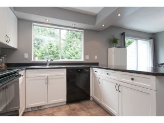 Photo 5: 27 3087 IMMEL Street in Abbotsford: Central Abbotsford Townhouse for sale in "Clayburn Estates" : MLS®# R2065106