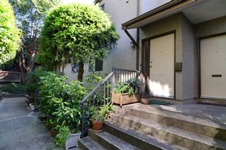 Photo 2: 26 220 E 4TH STREET in North Vancouver: Lower Lonsdale Townhouse for sale : MLS®# R2094449