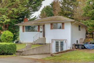 Main Photo: 981 Kenneth St in Saanich: SE High Quadra House for sale (Saanich East)  : MLS®# 956682