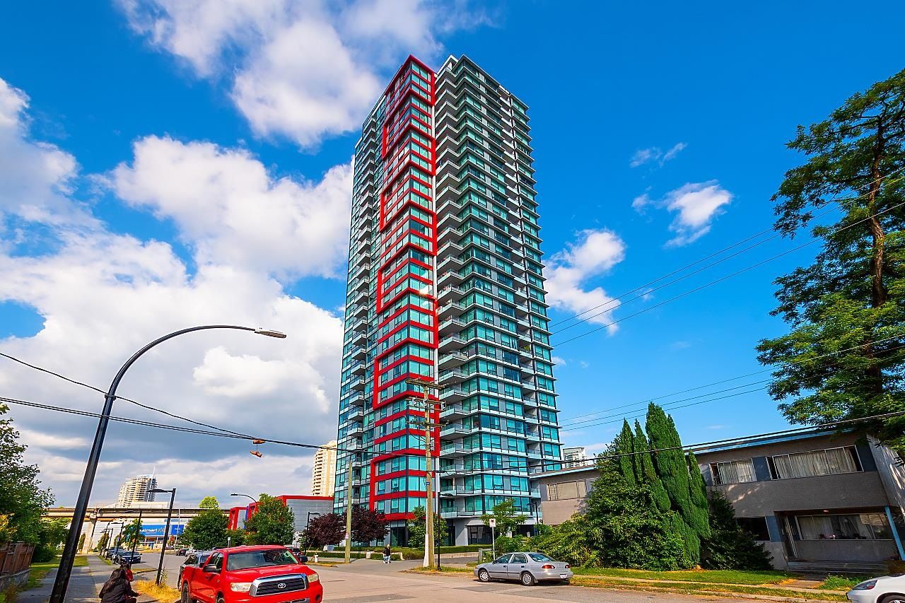 Main Photo: 1901 6658 DOW Avenue in Burnaby: Metrotown Condo for sale in "MODA" (Burnaby South)  : MLS®# R2705762