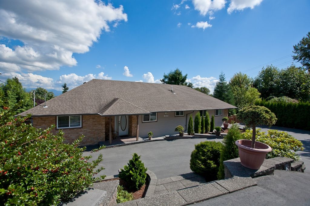 Photo 1: Photos: 3009 SPURAWAY Avenue in Coquitlam: Ranch Park House for sale : MLS®# V969239