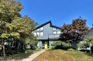 Photo 1: 461 GLENBROOK Drive in New Westminster: Fraserview NW House for sale in "FRASERVIEW" : MLS®# R2722653