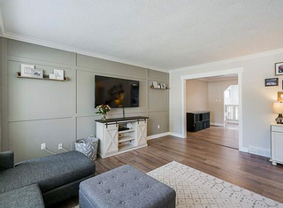 Photo 3: : House for sale : MLS®# r2364158