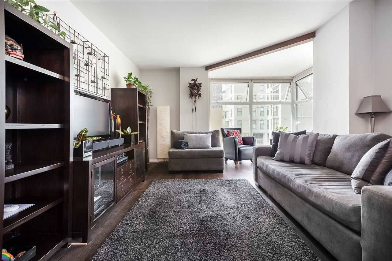 Main Photo: B405 1331 HOMER STREET in Vancouver: Yaletown Condo for sale (Vancouver West)  : MLS®# R2315055
