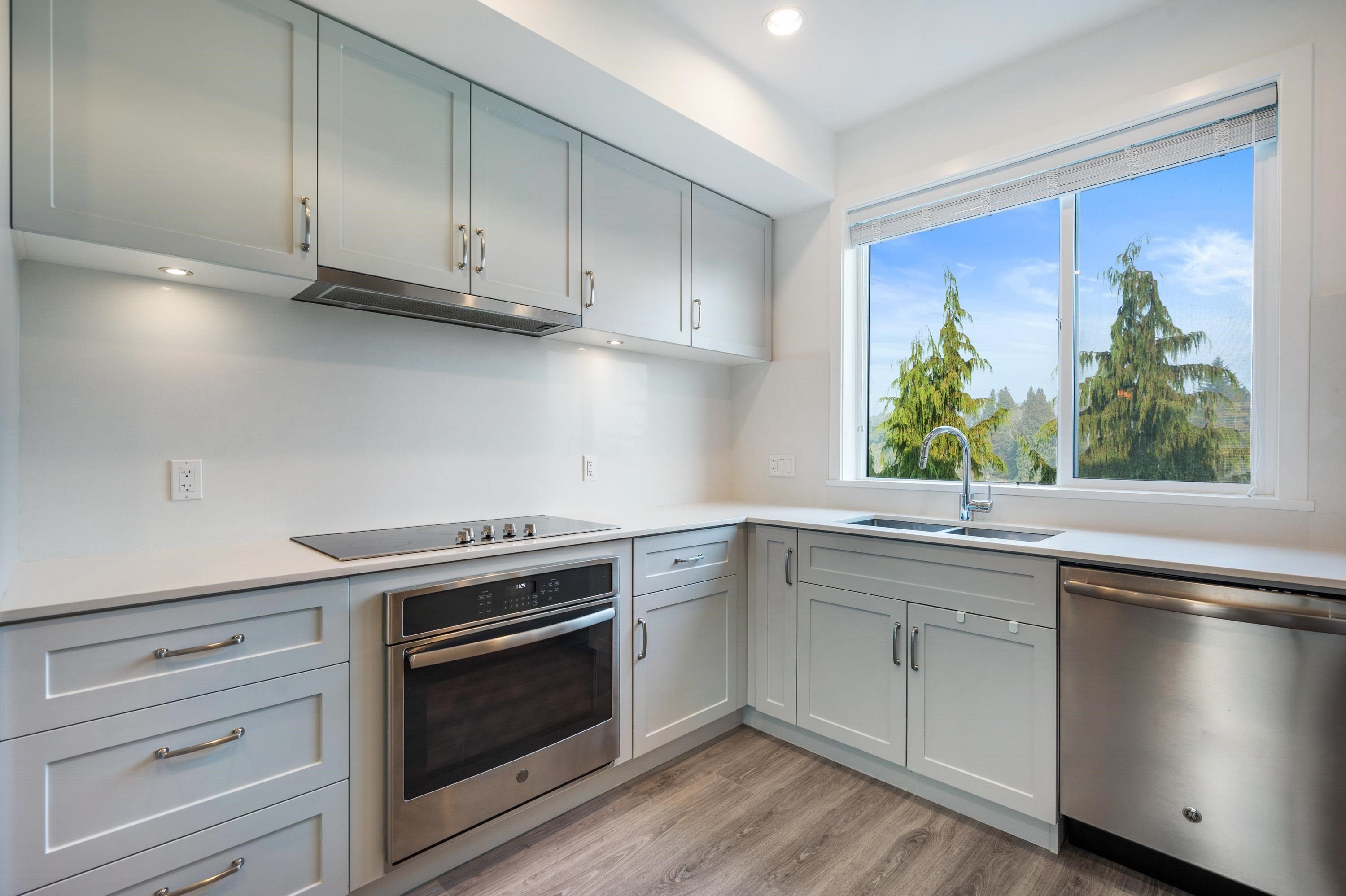 Main Photo: 49 15775 MOUNTAIN VIEW Drive in Surrey: Grandview Surrey Townhouse for sale in "GRANDVIEW" (South Surrey White Rock)  : MLS®# R2735051