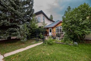 Photo 2: 1911 21 Avenue NW in Calgary: Banff Trail Detached for sale : MLS®# A2080324