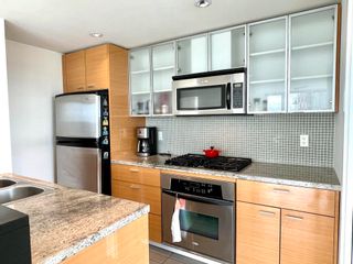 Photo 27: 2503 33 SMITHE Street in Vancouver: Yaletown Condo for sale in "COOPERS LOOKOUT" (Vancouver West)  : MLS®# R2699997